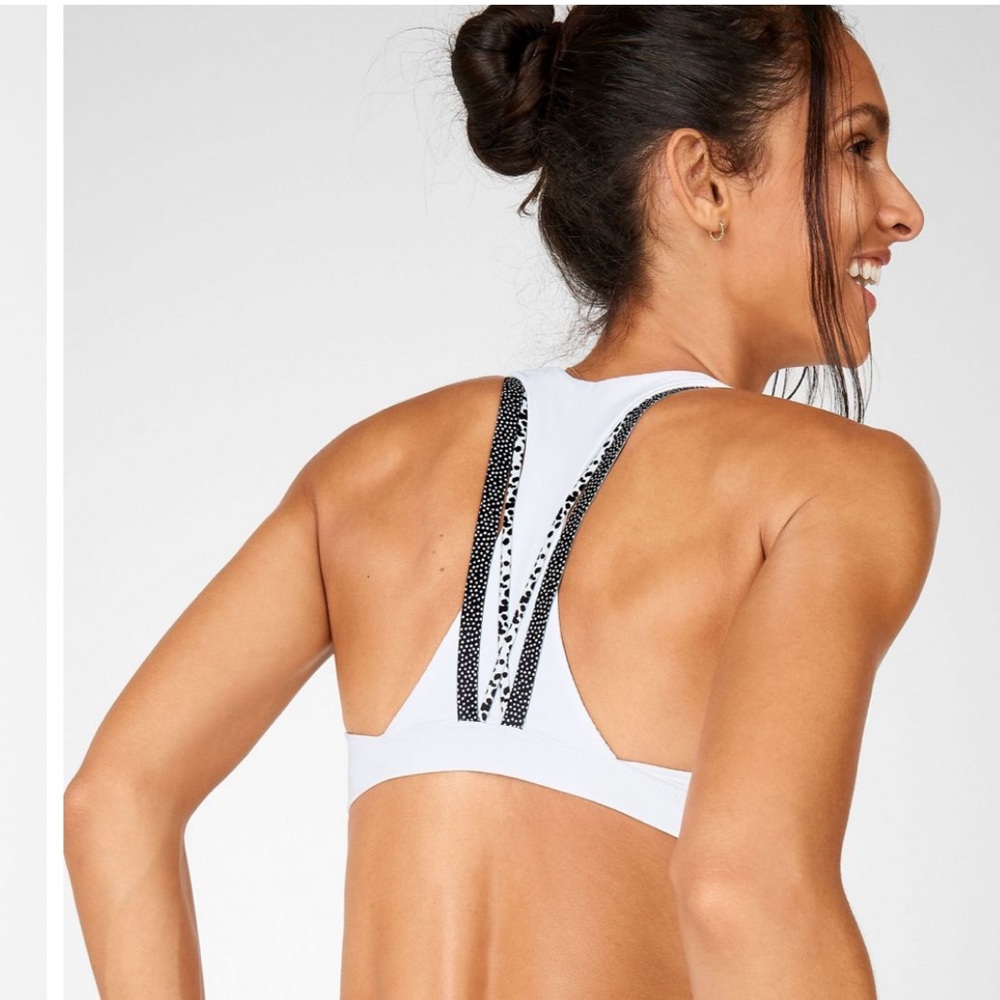 Fabletics Boost Medium Impact Sports Bra